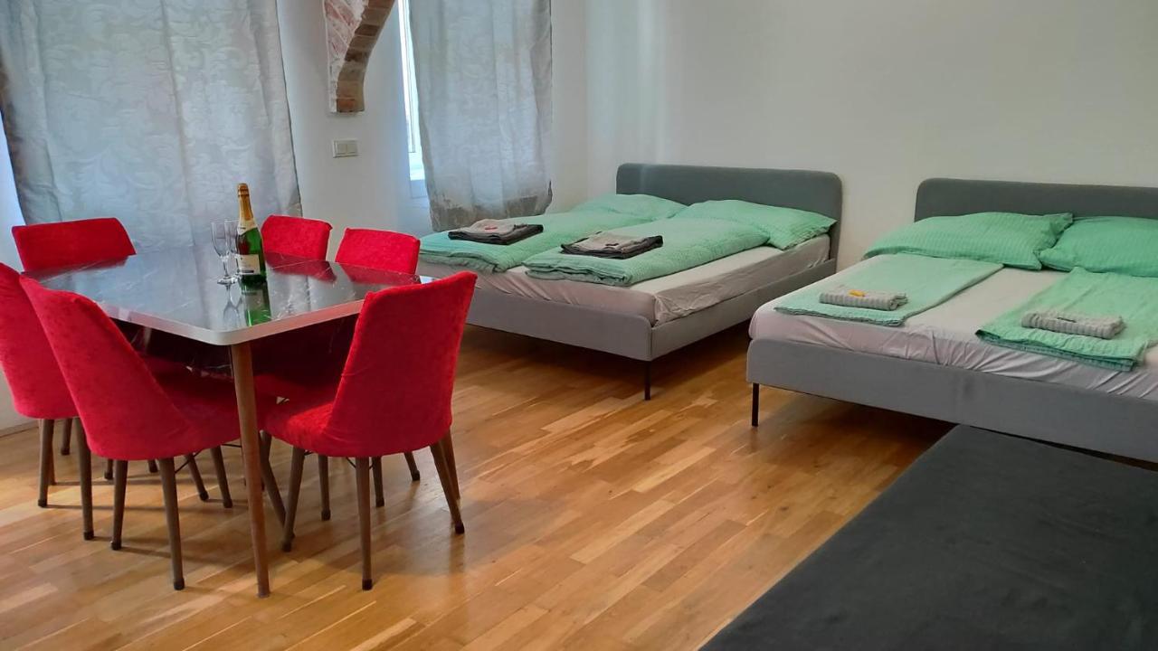 Cozynite Premium Apartment Stadthalle Bécs Kültér fotó