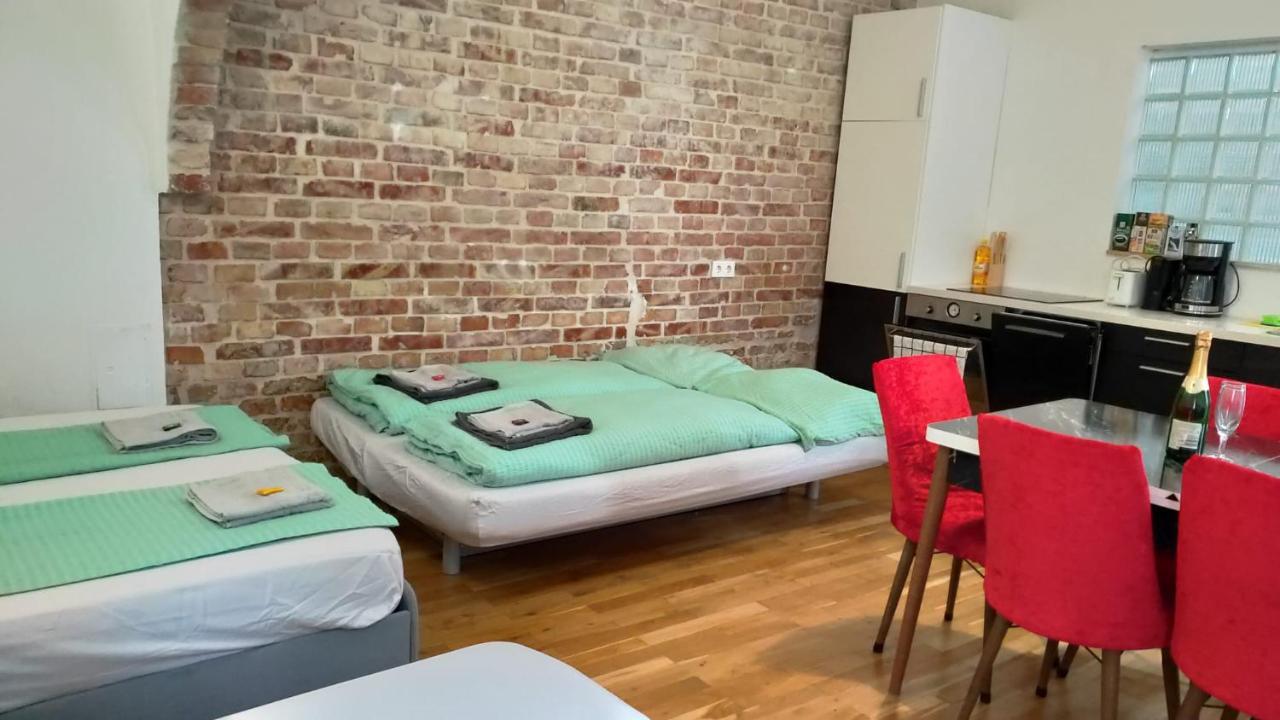 Cozynite Premium Apartment Stadthalle Bécs Kültér fotó